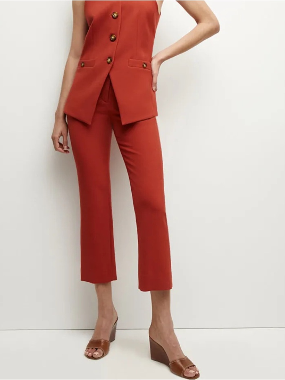 Women’s Cropped Straight-Leg Pants in Brick Red